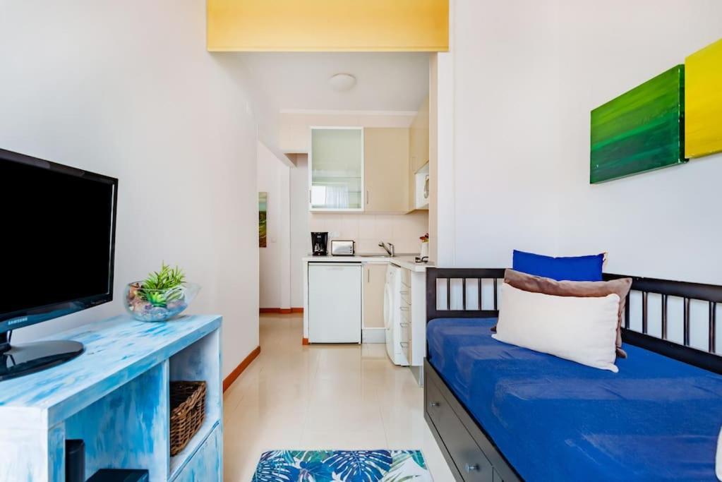 Appartamento 1Br @ Downtown Lisbon Chiado Esterno foto