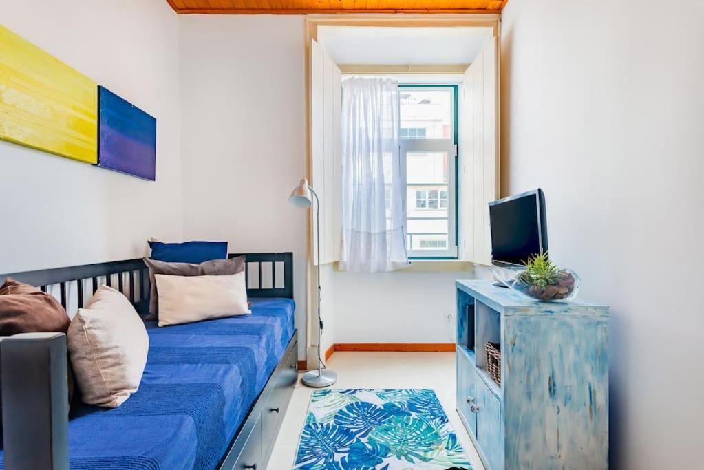 Appartamento 1Br @ Downtown Lisbon Chiado Esterno foto